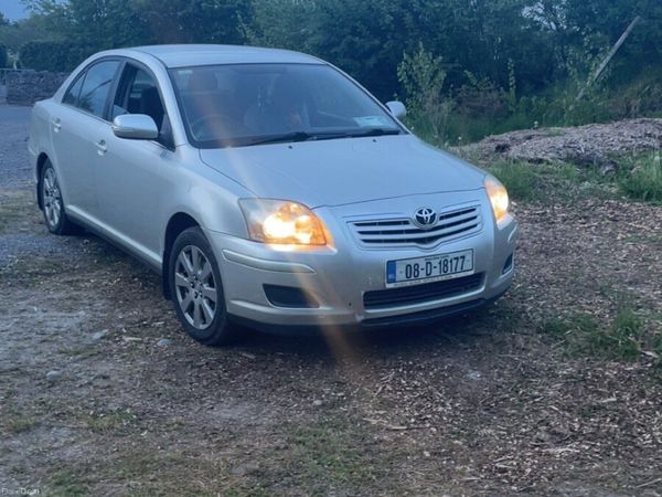 Toyota Avensis Saloon, Diesel, 2008, Silver