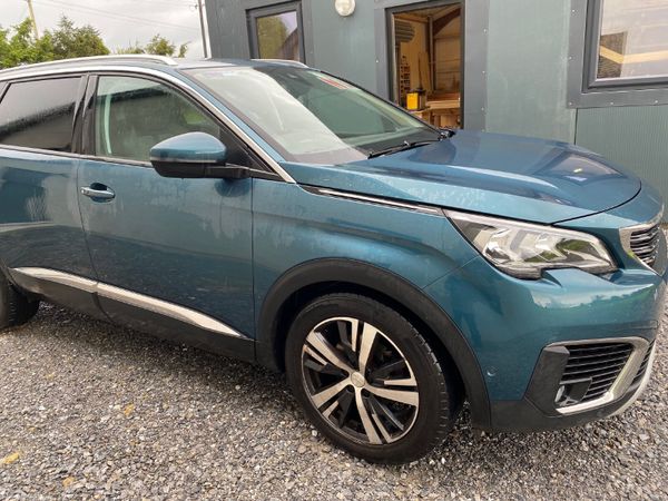 Peugeot 5008 MPV, Petrol, 2018, Green