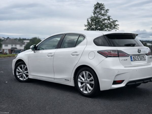 Lexus CT Hatchback, Petrol Hybrid, 2015, White