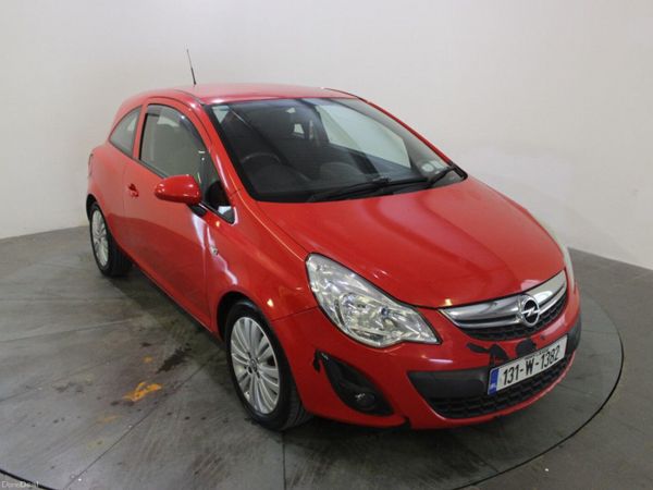Vauxhall Corsa Hatchback, Petrol, 2013, Red