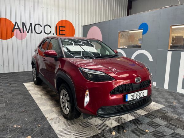 Toyota Yaris Cross SUV, Petrol Hybrid, 2021, Red