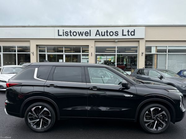 Mitsubishi Outlander SUV, Petrol Plug-in Hybrid, 2022, Black