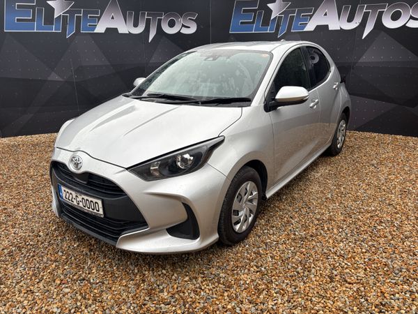 Toyota Yaris Hatchback, Petrol, 2022, Silver