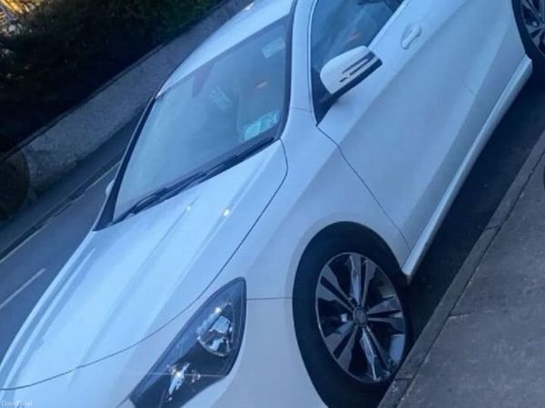 Mercedes-Benz CLA Saloon, Diesel, 2015, White