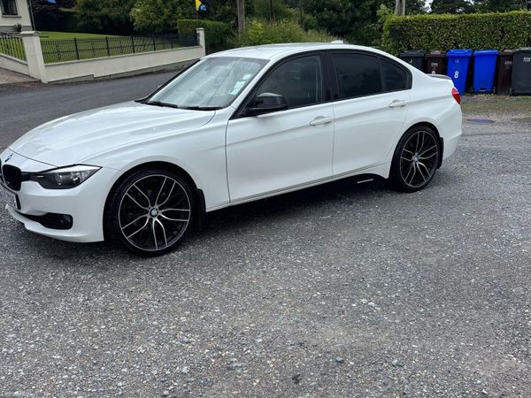 BMW 3-Series Saloon, Diesel, 2014, White