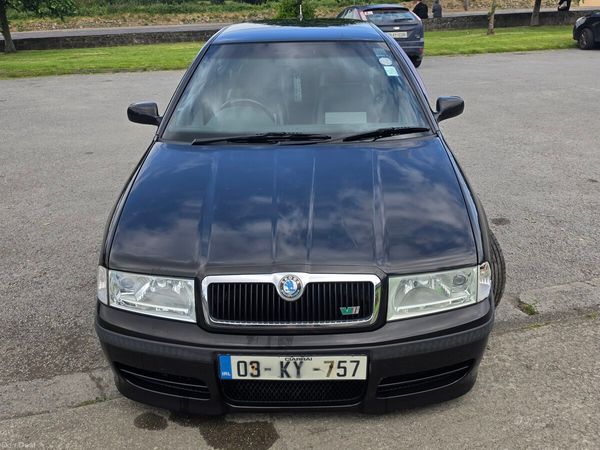 Skoda Octavia Hatchback, Petrol, 2003, Black
