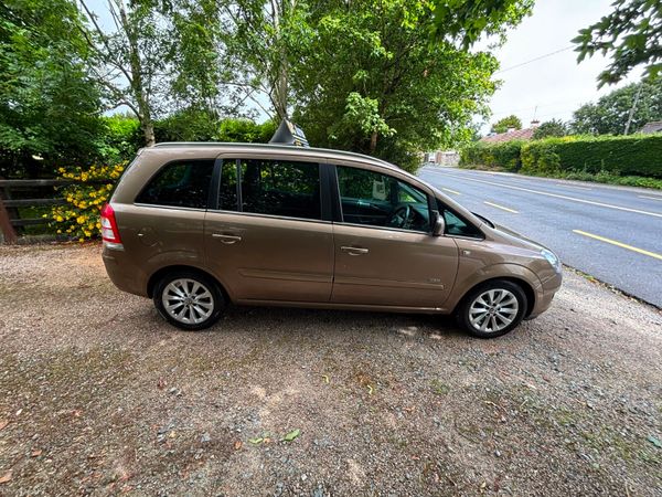 Vauxhall Zafira MPV, Diesel, 2014, Brown