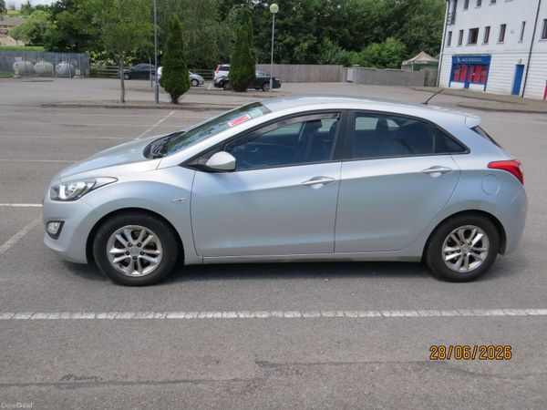 Hyundai i30 Hatchback, Petrol, 2014, Silver