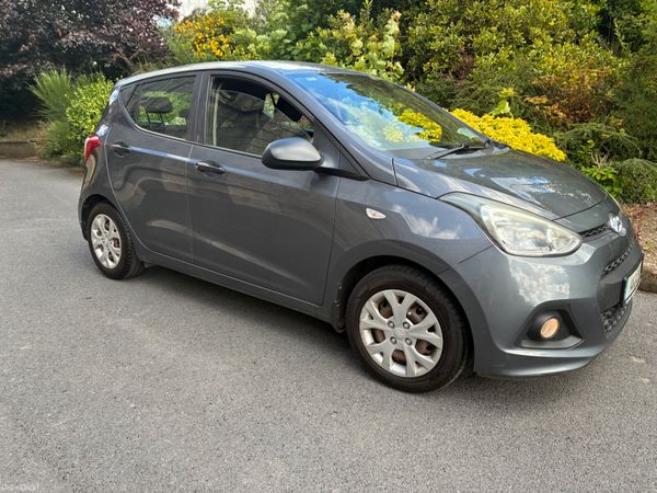 Hyundai i10 Hatchback, Petrol, 2014, Grey
