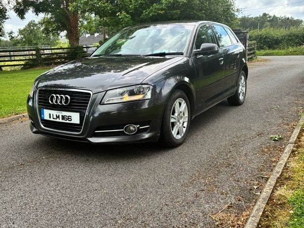 Audi A3 Hatchback, Diesel, 2011, Grey