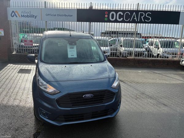 Ford Tourneo MPV, Diesel, 2022, Blue