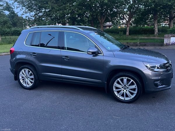 Volkswagen Tiguan SUV, Diesel, 2015, Grey