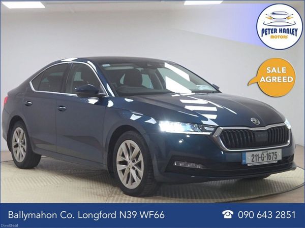 Skoda Octavia Saloon, Petrol, 2021, Blue