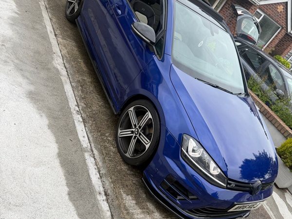 Volkswagen Golf Hatchback, Petrol, 2016, Blue