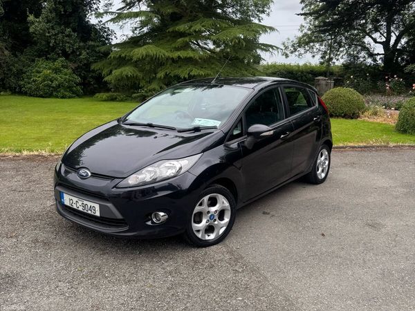 Ford Fiesta Hatchback, Diesel, 2012, Black