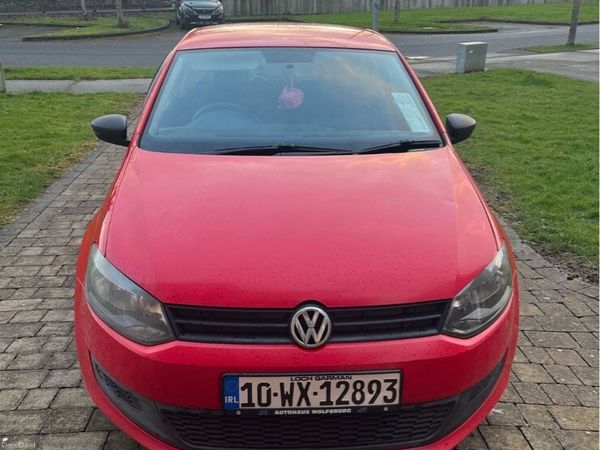 Volkswagen Polo Hatchback, Petrol, 2010, Red