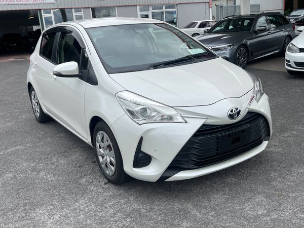 Toyota Yaris Hatchback, Petrol, 2017, White