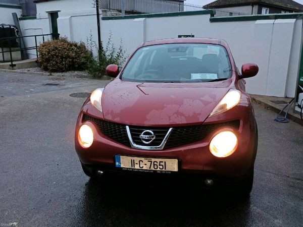 Nissan Juke SUV, Diesel, 2011, Red