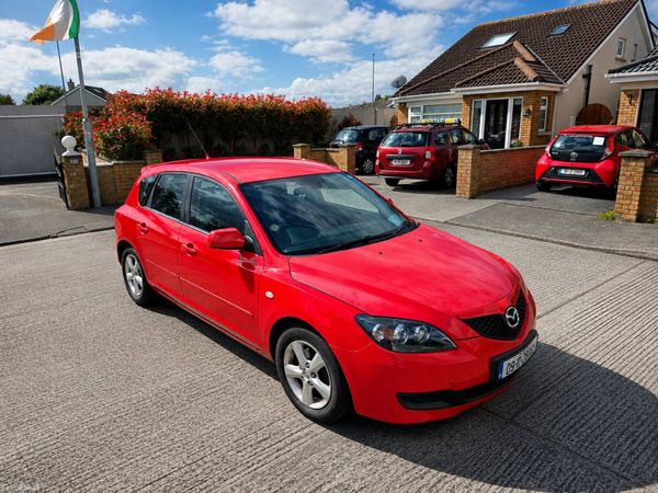 Mazda Mazda3 Hatchback, Petrol, 2009, Red