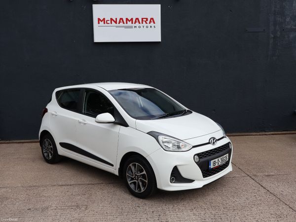 Hyundai i10 Hatchback, Petrol, 2018, White
