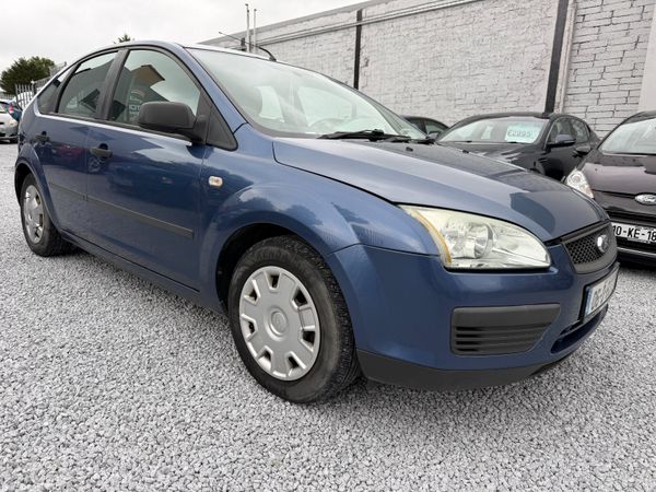 Ford Focus Hatchback, Petrol, 2006, Blue