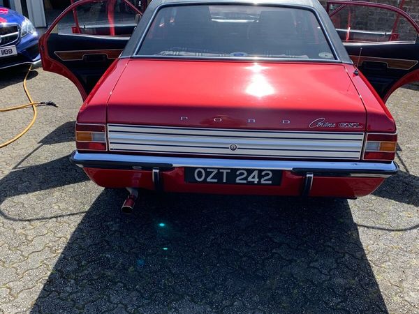 Ford Cortina Saloon, Petrol, 1972, Red