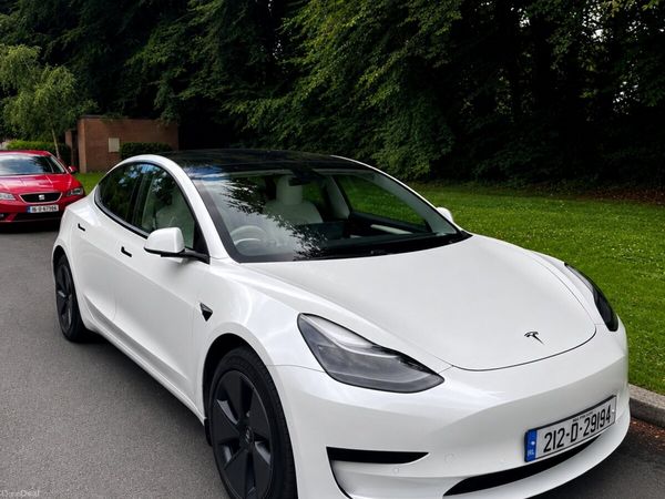 Tesla Model 3 Saloon, Electric, 2021, White