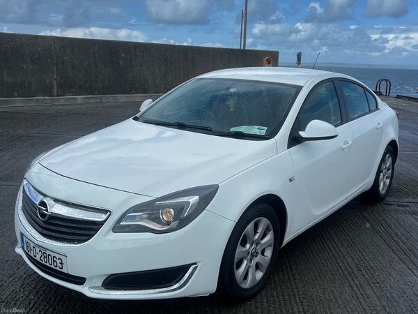 Opel Insignia Saloon, Diesel, 2016, White