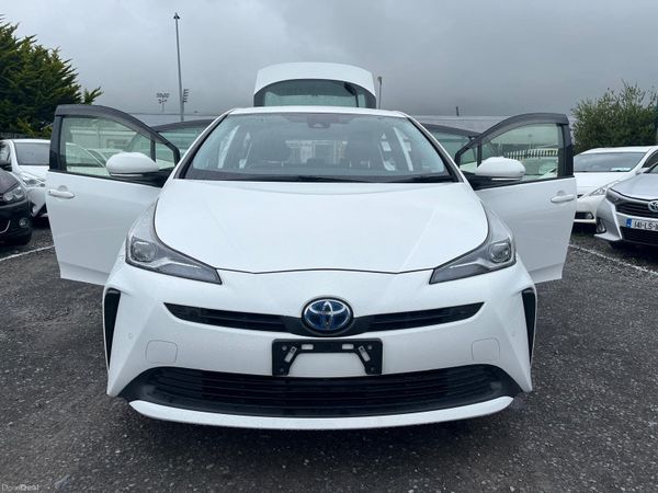 Toyota Prius Hatchback, Petrol Hybrid, 2022, White