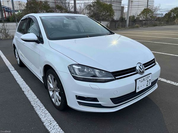 Volkswagen Golf Hatchback, Petrol, 2016, White
