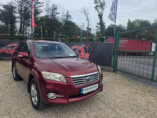 Toyota RAV4 SUV, Diesel, 2011, Red