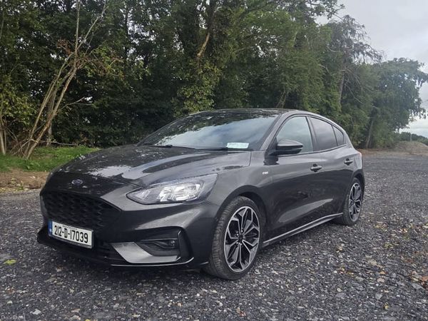 Ford Focus Hatchback, Diesel, 2021, Grey