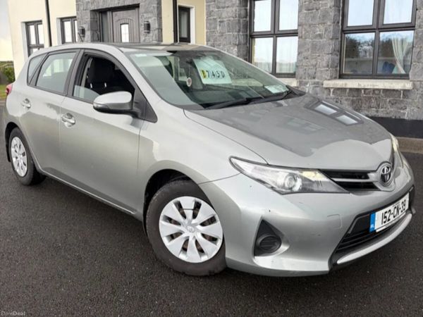 Toyota Auris Hatchback, Diesel, 2015, Grey