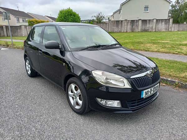 Skoda Fabia Hatchback, Petrol, 2014, Black