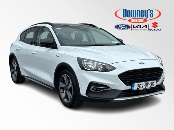 Ford Focus Hatchback, Petrol, 2020, White