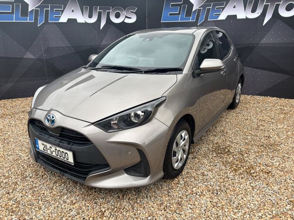 Toyota Yaris Hatchback, Petrol Hybrid, 2021, Grey