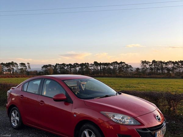Mazda Mazda3 Saloon, Diesel, 2011, Red