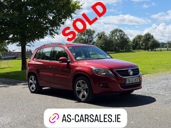 Volkswagen Tiguan SUV, Petrol, 2008, Red