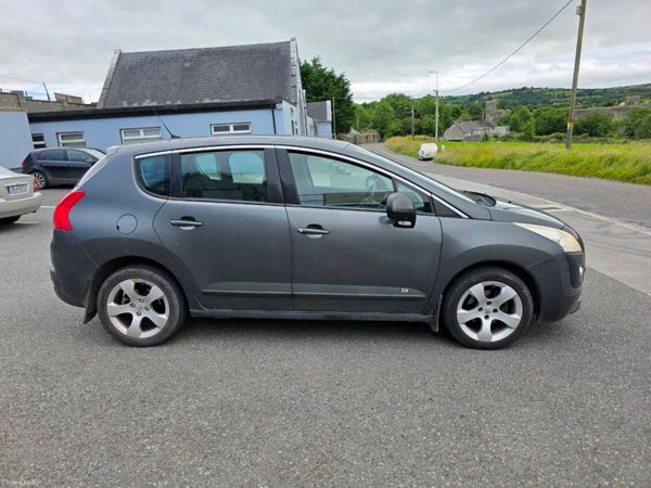 Peugeot 3008 MPV, Diesel, 2011, Grey