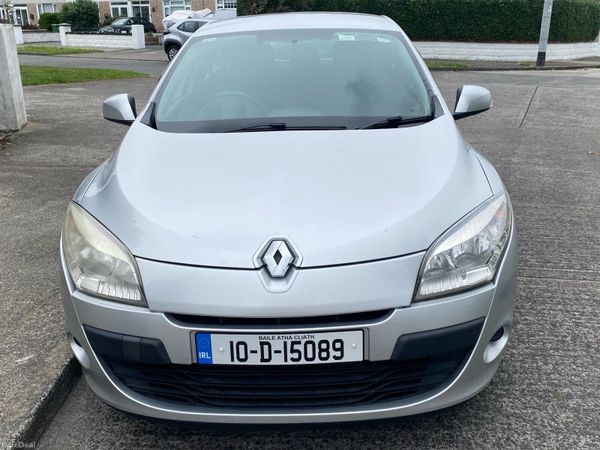 Renault Megane Hatchback, Diesel, 2010, Silver