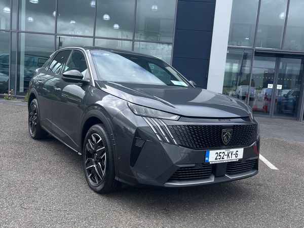 Peugeot 3008 MPV, Petrol, 2025, Grey