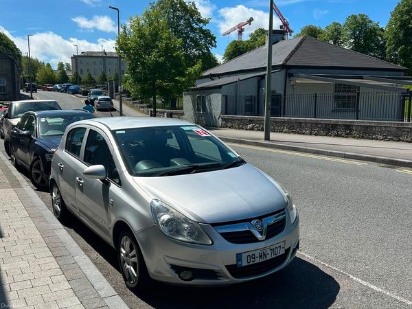Vauxhall Corsa Hatchback, Diesel, 2009, Silver
