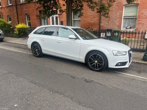 Audi A4 Estate, Petrol, 2014, White
