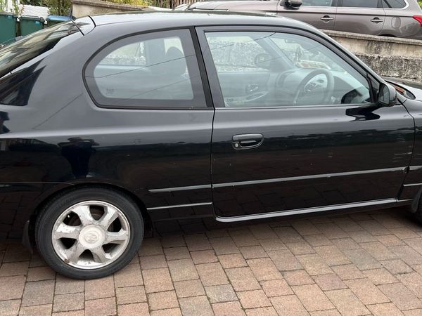 Hyundai Accent Hatchback, Petrol, 2005, Black