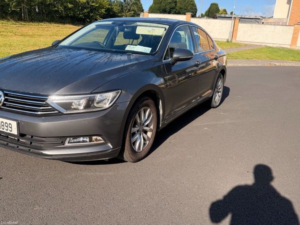 Volkswagen Passat Saloon, Diesel, 2016, Grey