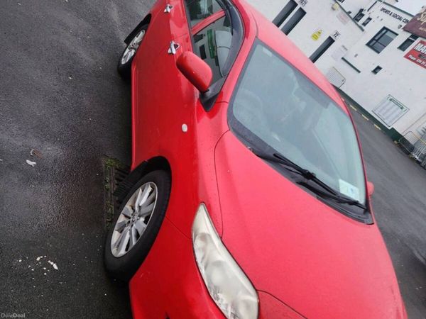 Toyota Corolla Saloon, Petrol, 2007, Red
