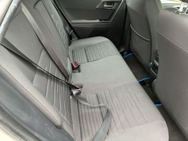 Toyota Auris Estate, Petrol Hybrid, 2018, White