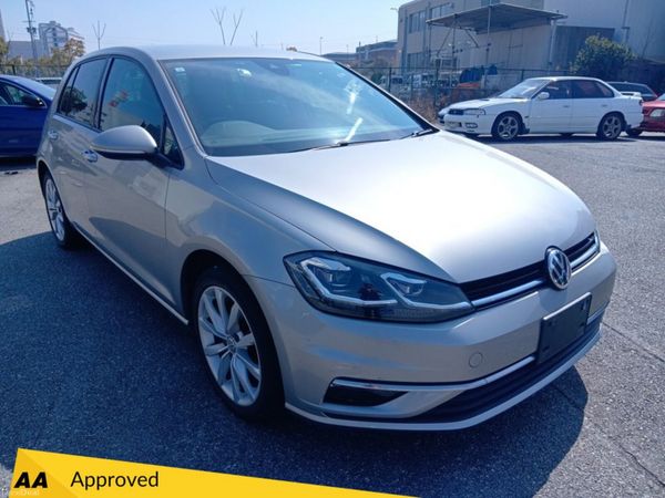 Volkswagen Golf Hatchback, Petrol, 2019, Silver