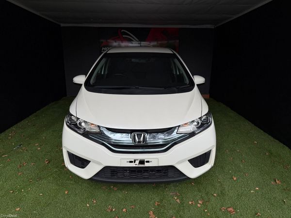 Honda Fit Hatchback, Petrol Hybrid, 2015, White