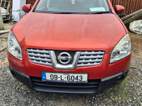 Nissan Qashqai Hatchback, Diesel, 2009, Orange